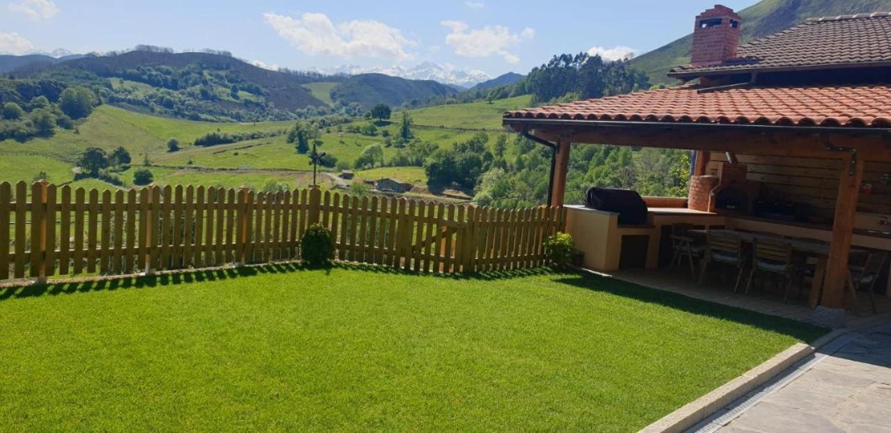 Apartamentos El Coritu Nieda Dış mekan fotoğraf